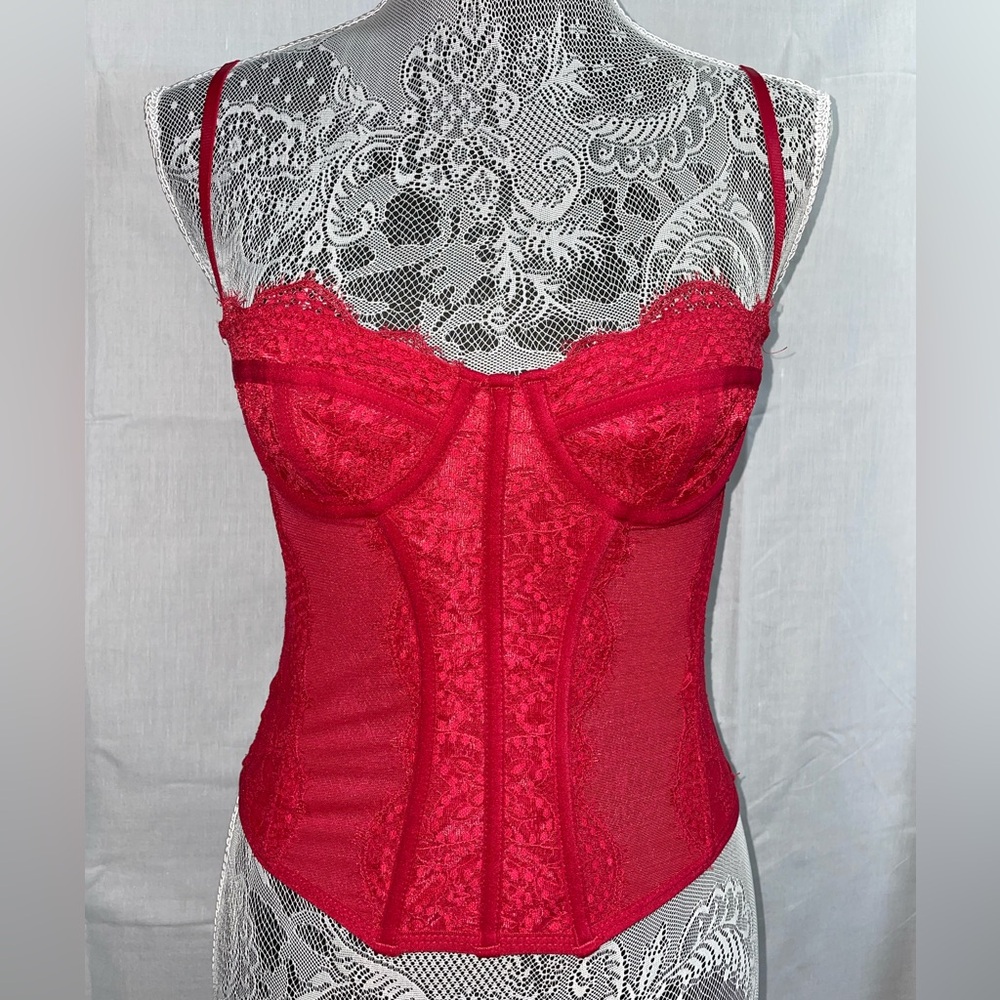 Out From Under Red Lace Corset Bustier Top Urban Outfitters Size M
